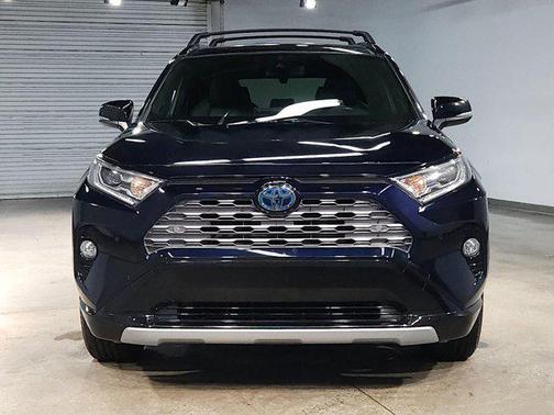 2021 Toyota RAV4 Hybrid SE