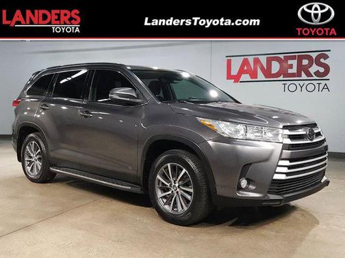 Predawn Gray Mica 2019 Toyota Highlander XLE