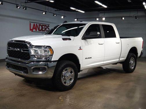 2022 RAM 2500 Big Horn Crew Cab 4x4 6'4' Box