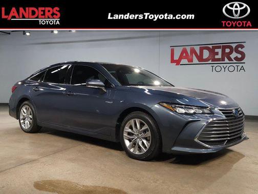 2021 Toyota Avalon Hybrid XLE