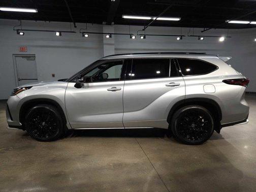 2024 Toyota Highlander XSE