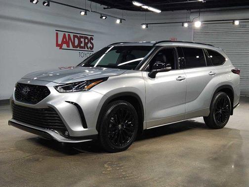 2024 Toyota Highlander XSE