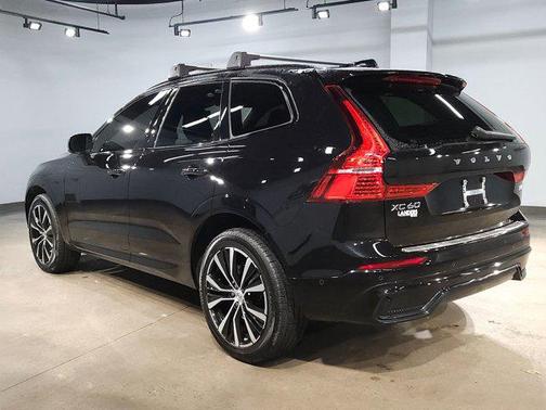 2024 Volvo XC60 B5 Plus Dark Theme
