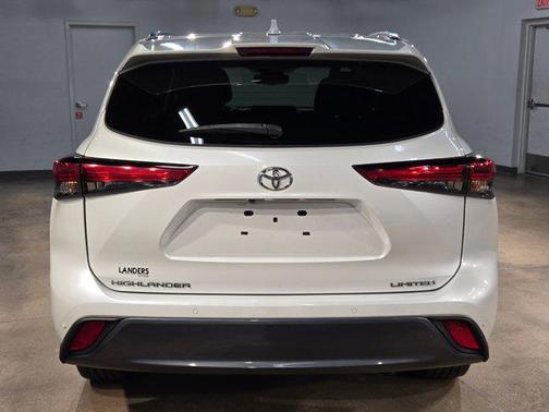 2022 Toyota Highlander Limited