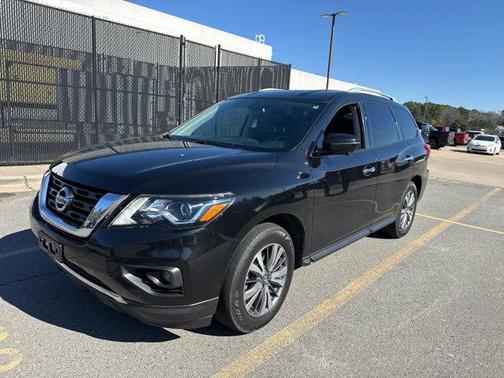 2019 Nissan Pathfinder SL