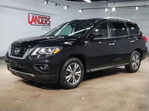 2019 Nissan Pathfinder SL