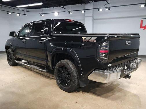 Midnight Black Metallic 2018 Toyota Tundra SR5