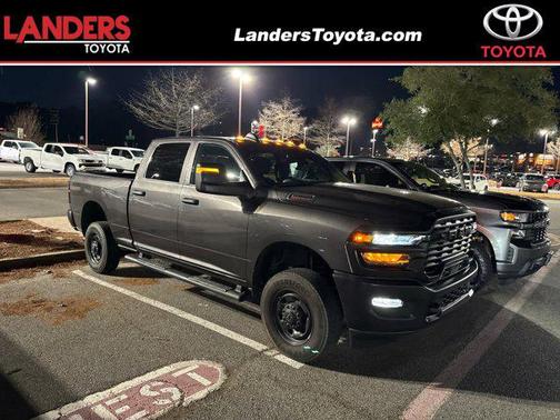 2025 RAM 2500 Tradesman Crew Cab 4x4 6'4' Box