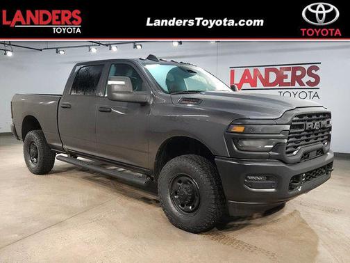 2025 RAM 2500 Tradesman Crew Cab 4x4 6'4' Box