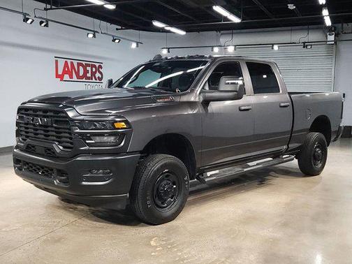 2025 RAM 2500 Tradesman Crew Cab 4x4 6'4' Box