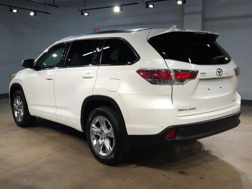 Blizzard Pearl 2015 Toyota Highlander Limited