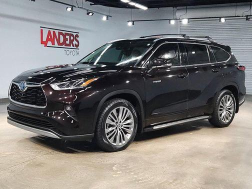 2021 Toyota Highlander Hybrid Platinum