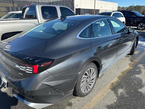2025 Hyundai SONATA Hybrid Limited