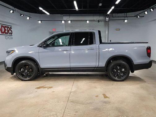 2025 Honda Ridgeline Black