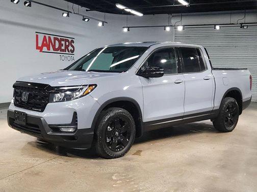 2025 Honda Ridgeline Black