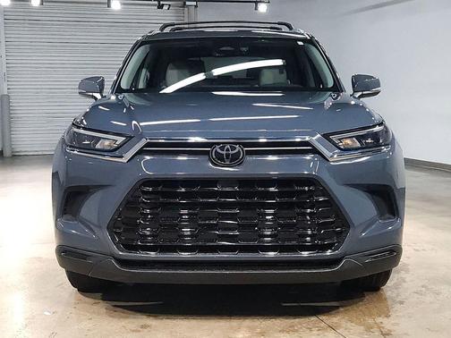 Storm Cloud 2024 Toyota Grand Highlander XLE