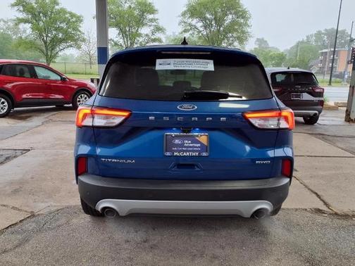 2022 Ford Escape TITANIUM