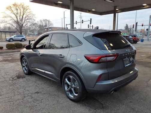 2023 Ford Escape ST-LINE