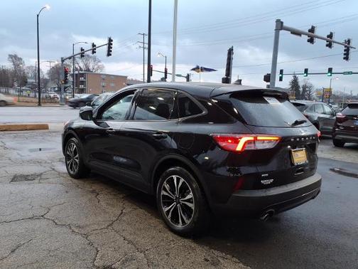 2022 Ford Escape SE