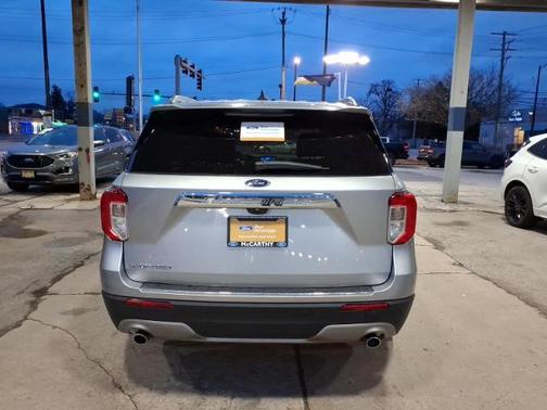 ICONIC SILVER METALLIC 2022 Ford Explorer LIMITED