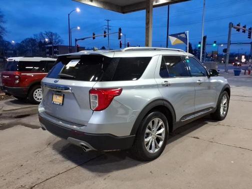 ICONIC SILVER METALLIC 2022 Ford Explorer LIMITED