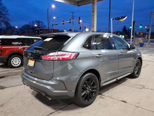 CARBONIZED GRAY 2021 Ford Edge ST-LINE