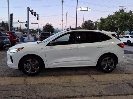 2023 Ford Escape ST-LINE