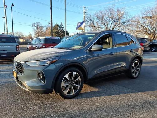 2023 Ford Escape PLATINUM