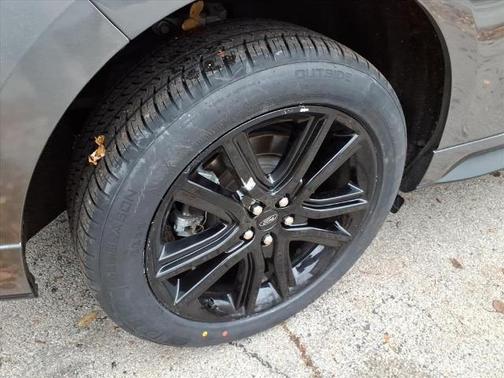 2022 Ford Edge ST-LINE