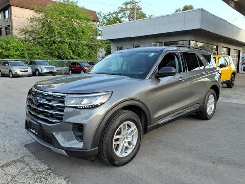 CARBONIZED GRAY METALLIC 2025 Ford Explorer ACTIVE
