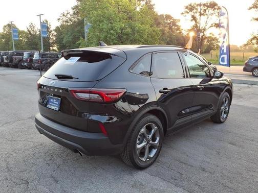 AGATE BLACK METALLIC 2025 Ford Escape ST-LINE