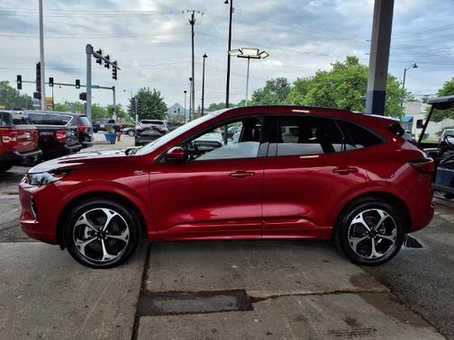 2023 Ford Escape ST-LINE ELITE