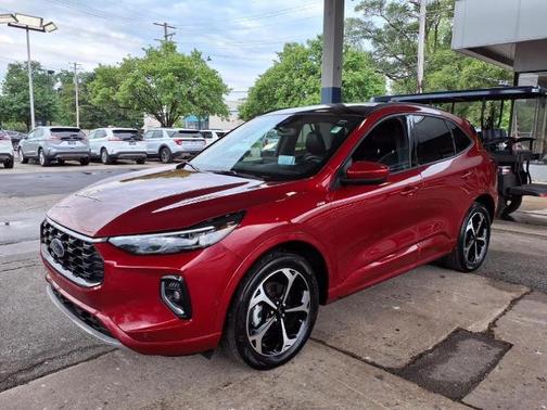 2023 Ford Escape ST-LINE ELITE