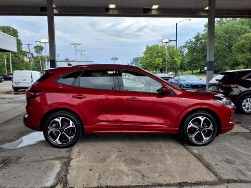 2023 Ford Escape ST-LINE ELITE