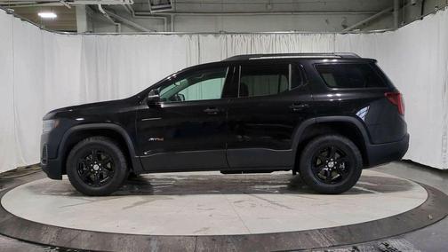 2023 GMC Acadia AWD AT4