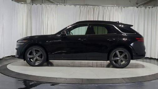Vik Black 2024 Genesis GV70 3.5T AWD Sport
