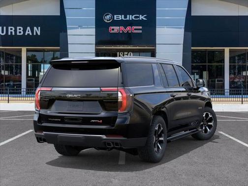 2025 GMC Yukon XL 4WD AT4