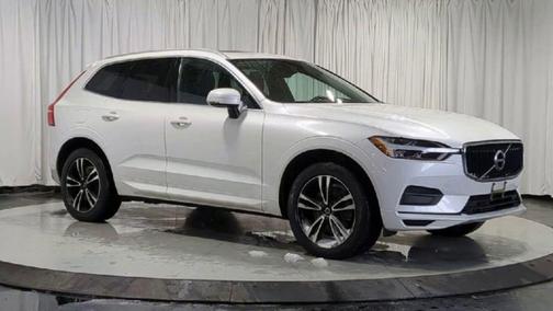 2020 Volvo XC60 T6 Momentum