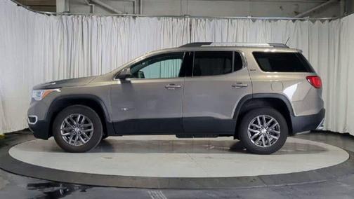 Pepperdust Metallic 2019 GMC Acadia SLT-1
