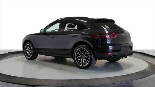 2018 Porsche Macan Base