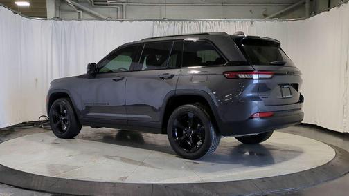 2024 Jeep Grand Cherokee Altitude