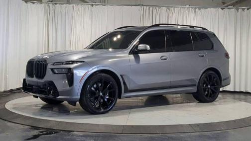 Skyscraper Grey Metallic 2023 BMW X7 xDrive40i