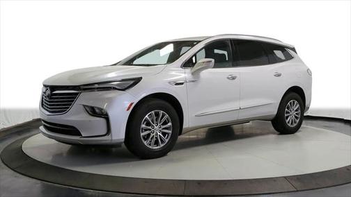 2023 Buick Enclave Essence AWD