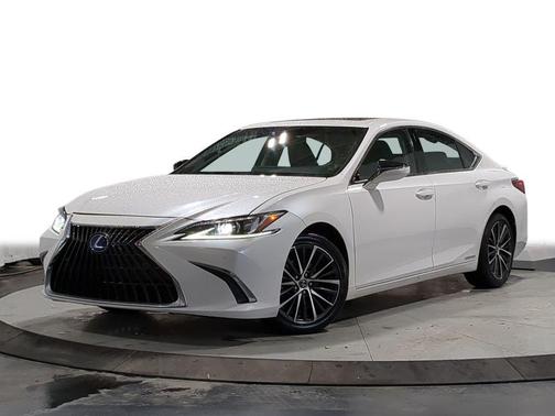 2022 Lexus ES 300h Base