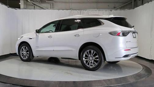 2022 Buick Enclave AWD Avenir
