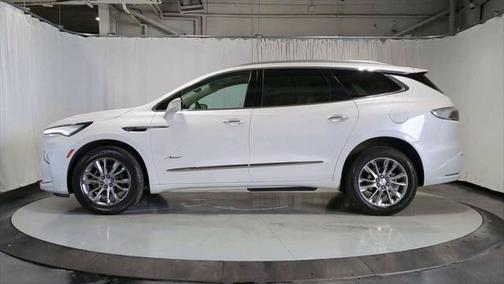 2022 Buick Enclave AWD Avenir