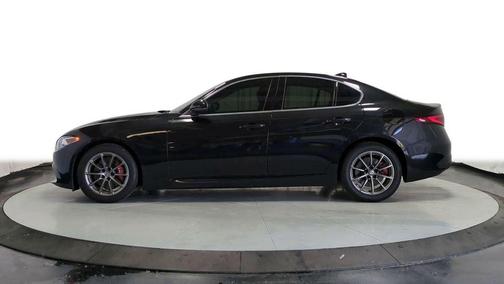 2018 Alfa Romeo Giulia Base