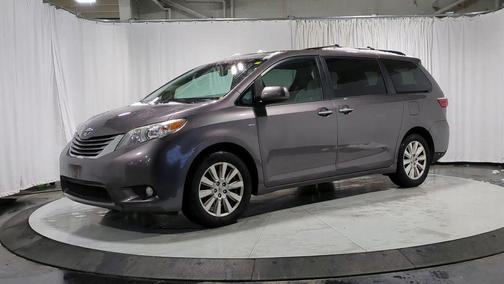 2017 Toyota Sienna XLE