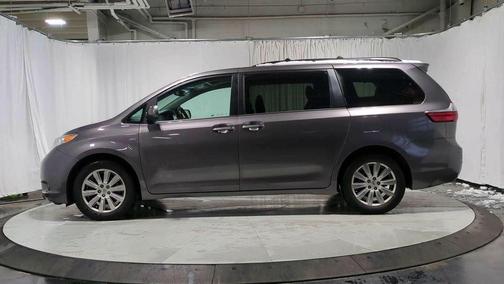 2017 Toyota Sienna XLE