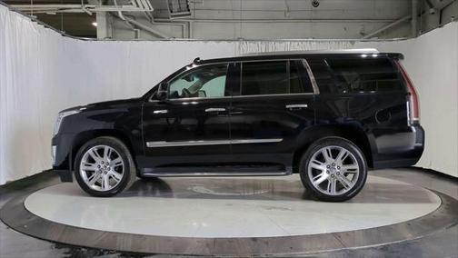 2016 Cadillac Escalade Luxury